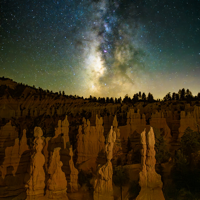 Starry night sky over hoodoos in Bryce Canyon National Park