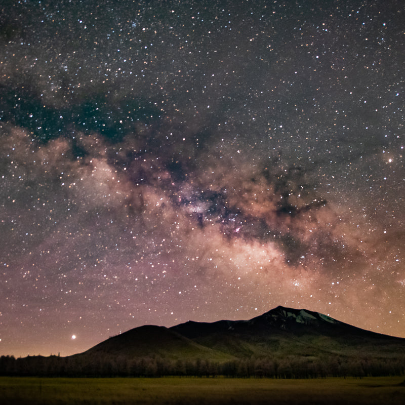 Milky Way shines bright over the San Francisco Peaks in Flagstaff, AZ